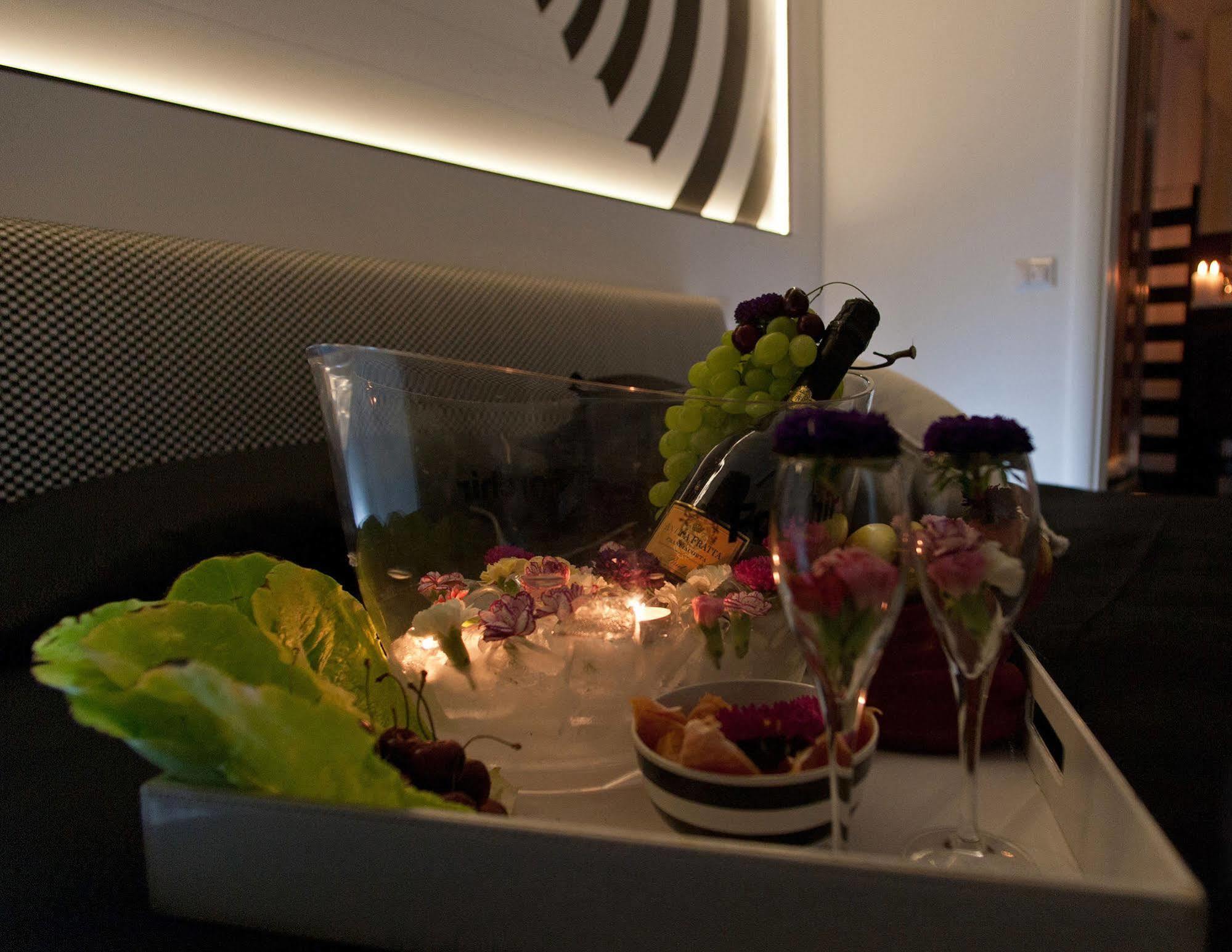 Little Rose Lodge Rome Bagian luar foto